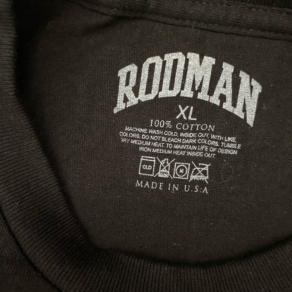 DENNIS RODMAN - Picture 3 of 8